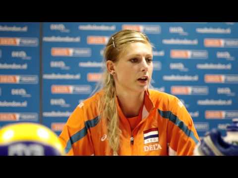 Manon Flier over WKdeelname volleybal in Japan