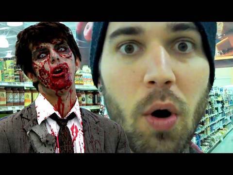 ZOMBIE APOCALYPSE!! RUN!!! (11.17.09 - Day 201)