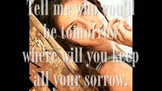 Watch Elisa Tell Me video