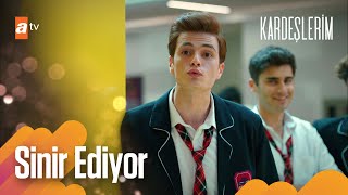 Berk, Asiye Ve Doruku Sinir Edince Rahatlıyor - Kardeşlerim Arşiv Sahneler