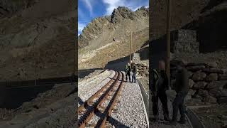 Travaux À Larrivée Du Plus Haut Train À Crémaillère De France À Plus De 2300M Dalude