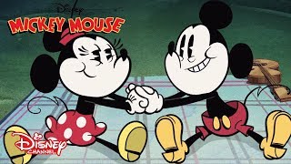 A La Luz De La Luna Mickey Mouse