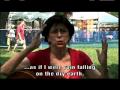 Suni Paz sings "Los Vecinos" (The Neighbors), a song for children