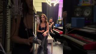 Betül Demir - Karantina Ev Konseri