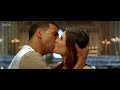 Kareena & Akshay Kumar kissing on screen Kareena & Akshay Kumar kissing on screen