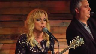 Watch Rhonda Vincent Kentucky Borderline video