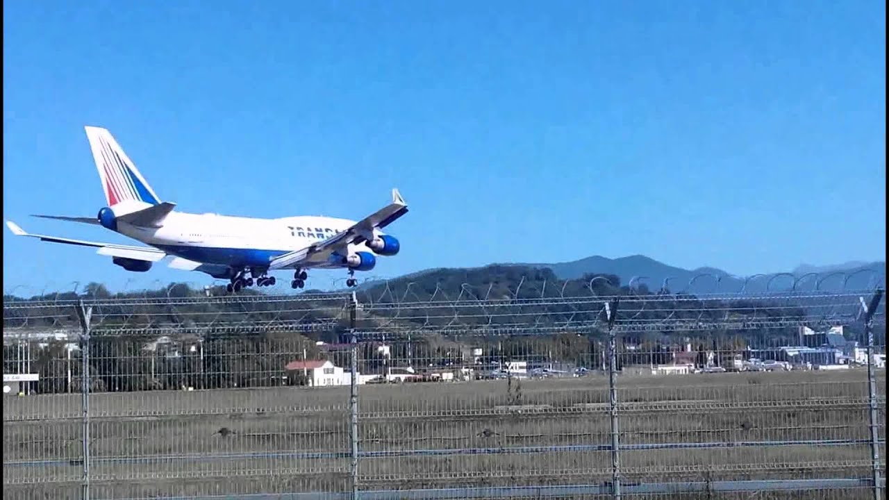 Посадка 747 400 видео Посадка 747 400 видео