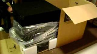 Unboxing of the Peavey PV 118 subwo