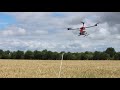 Démonstration de semis de couverts végétaux avec drone et épandeur d'engrais