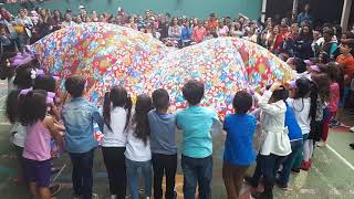 Brincadeira Cantada Lavadeira Com A Saia Gigante