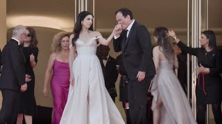 Quentin Tarantino and Daniella Pick in love on the red carpet in Cannes