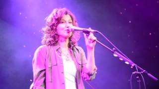 Watch Amy Grant All Right video