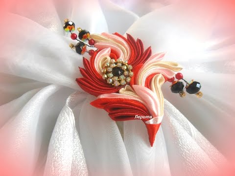 Брошь из атласных лент канзаши Брошь из атласных лент канзаши