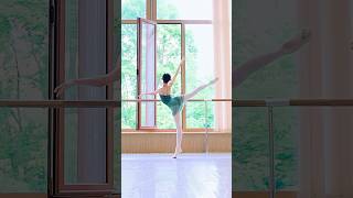 Mayuko Fujii, Alika Venskaya, Elizaveta Safina At The Bolshoi Ballet Academy