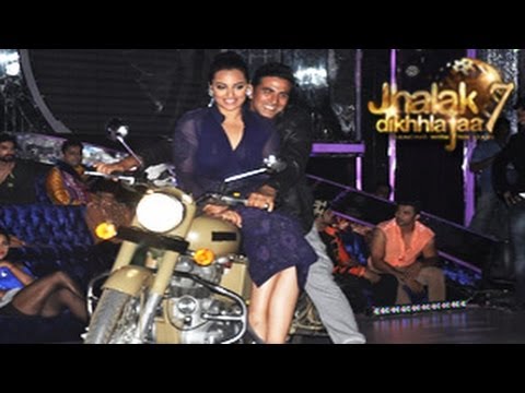 Akshay Kumar & Sonakshi Sinha on Jhalak Dikhhla Jaa 7 Episode...