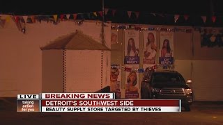 Thieves bust hole in beauty supply store wall