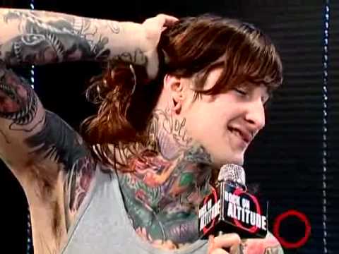 Suicide silence . The tattoo Shop Mitch lucker