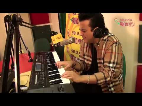 Adnan Sami sings LIVE in the Radio Mirchi Studios