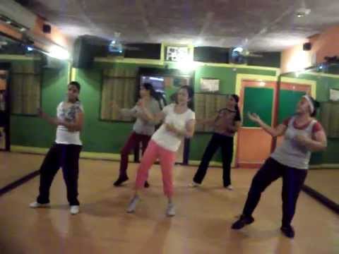 Rowdy Rathore Dhadang Dhang Dhang Dance Performance By Step2Step...