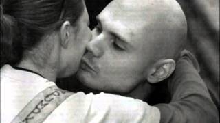 Watch Smashing Pumpkins Do You Close Your Eyes video