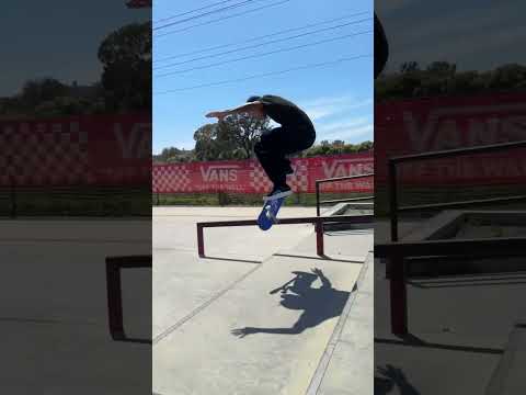 Felipe mirrored lines!