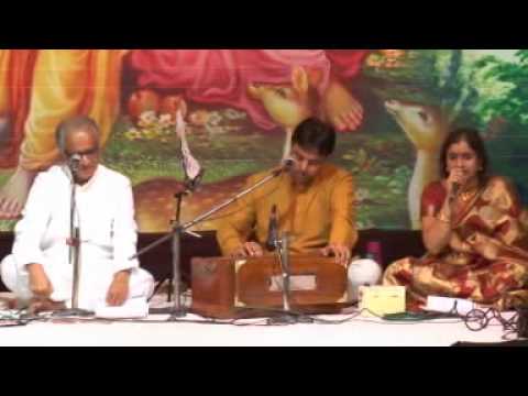 Kabhi Ram banke kabhi shyam banke