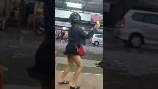 Cwe Buka Baju Di Tempat Umum