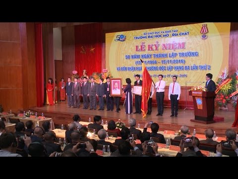 Trường Đại học Mỏ địa chất đón nhận Huân chương Lao động Hạng 3