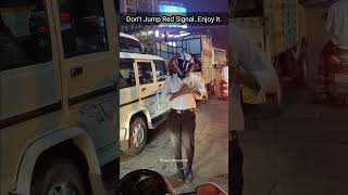 Chammak Challo Srk Kareena Kapoor Khan Akon Vishal-Shekhar Traffic Dance Subodh Londhe