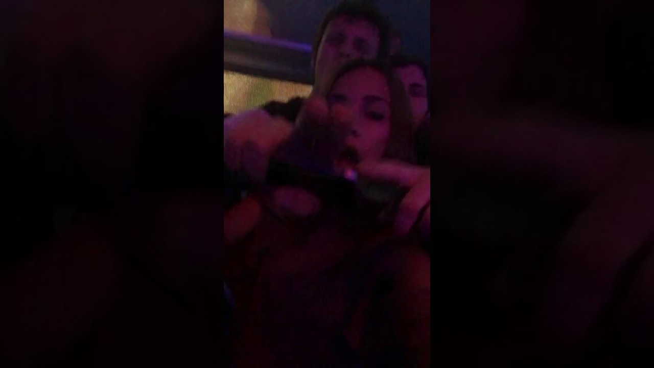Случайный Секс В Клубе Видео