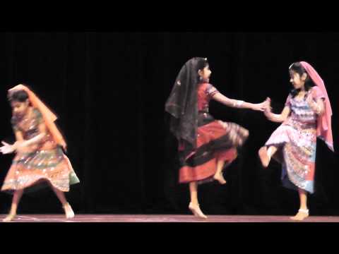Srujanas Performance(Group Dance for Rangeelo maro dholna song...