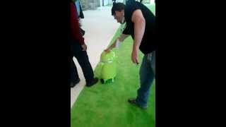 Bugdroid Takes A Tumble