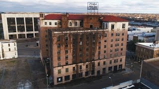 Exploring The Abandoned Hotel Grim