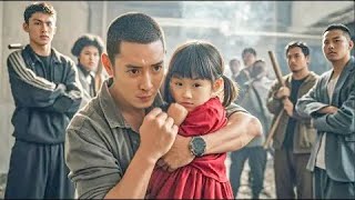 หัวหน้าแก๊งพาลูกสาวไปกินไก่ทอด เจอกลุ่มนักเลงหาเรื่อง เลยจัดการพวกนั้นจนพ่ายแพ้