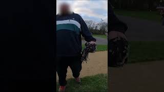 Un Homme Nous Agresse À La Pêche