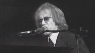 Watch Warren Zevon Join Me In La video