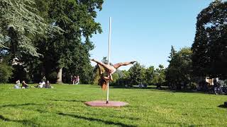 Cécile - Pole dance