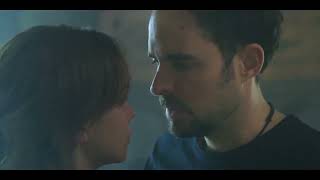 Film Semi Who Killed Sara Season 2 Kiss Scene Alex And Elisa Manolo Cardona And Carolina Miranda