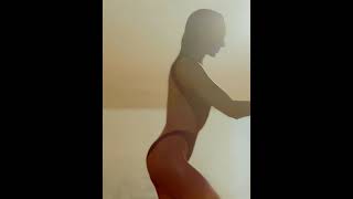 Gal Gadot Y Bikini Scene In Red Notice