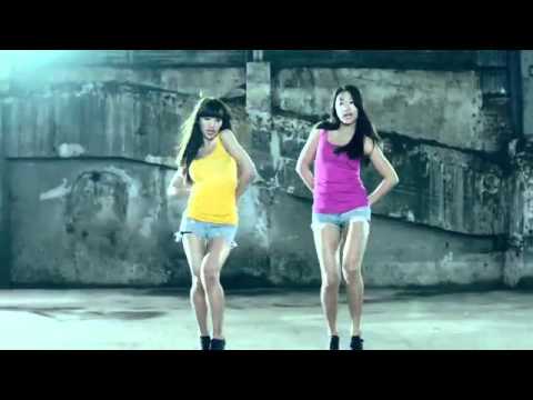 SEXY KOREAN MUSIC VIDEO: SISTAR19 - MA BOY