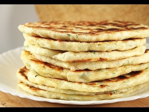 Сырная лепешка на кефире за 10 минут. Лепешки с сыром и зеленью. Сырные лепешки на сковороде рецепт. Сырная лепешка на кефире за 10 минут. Лепешки с сыром и зеленью. Сырные лепешки на сковороде рецепт.