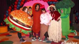 Watch Victoria Justice Favourite Food video