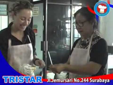 Indonesian Food Bazaar  on How To Make Indonesian Food   Aneka Sate  Tristar Cooking Course  Info