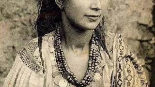 الكمنجة الأمازيغية روعة الأغنية الأطلسية - Le Violon Amazigh Est La Splendeur Du Chant De Latlas