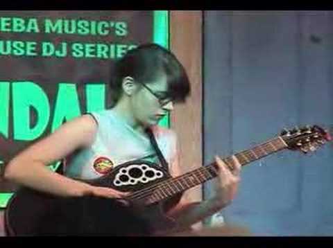 Kaki King - Doing The Wrong Thing (Live)