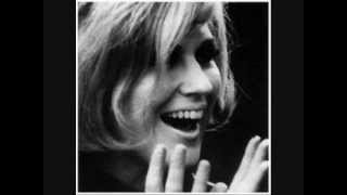 Watch Dusty Springfield I Close My Eyes And Count To Ten video