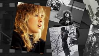Watch Stevie Nicks Gold video