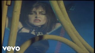 Watch Siouxsie  The Banshees Slowdive video