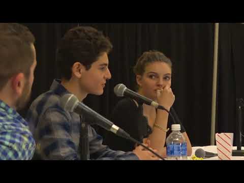David Mazouz and Camren Bicondova | Rhode Island Comic Con | Gotham | 11 November 2017