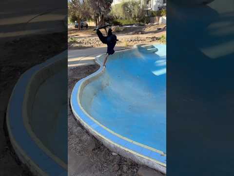 Skating a POND! 🏝️